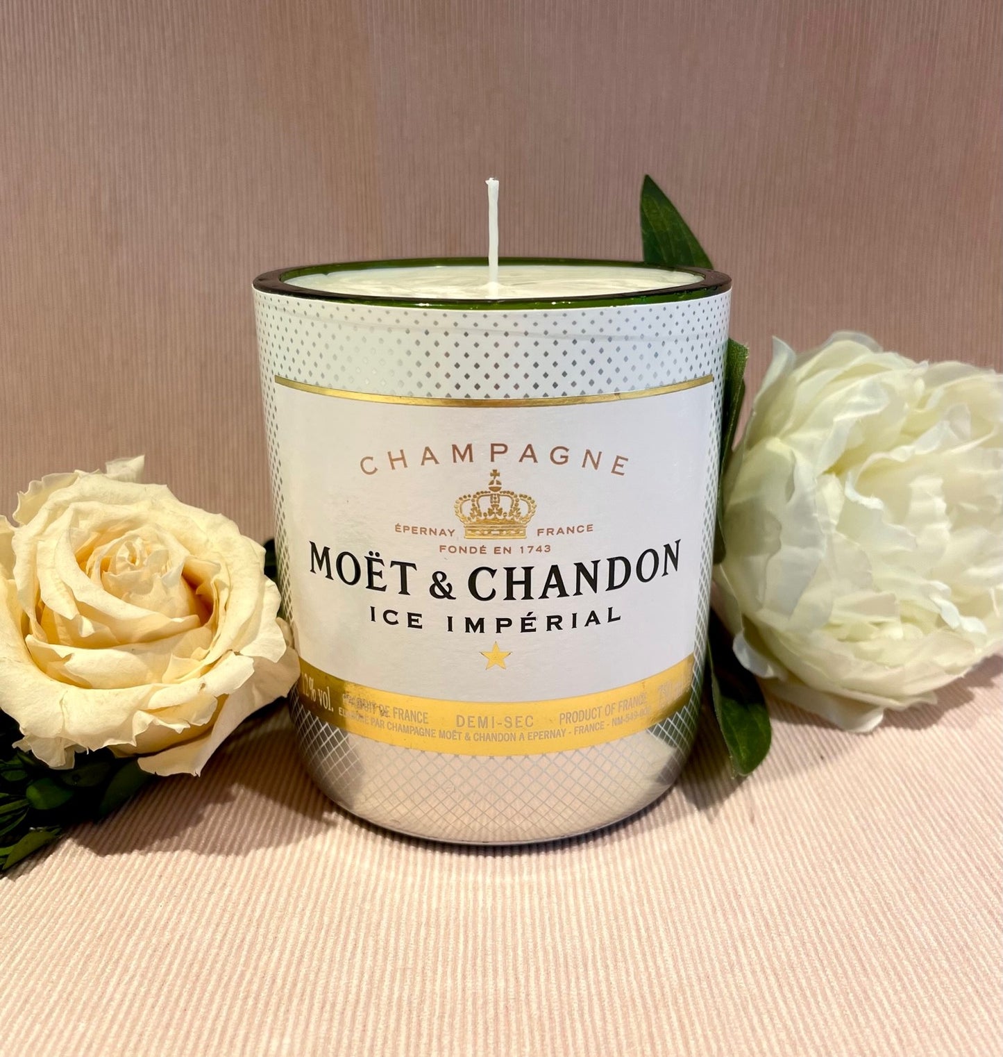 Kerze aus Champagnerflasche